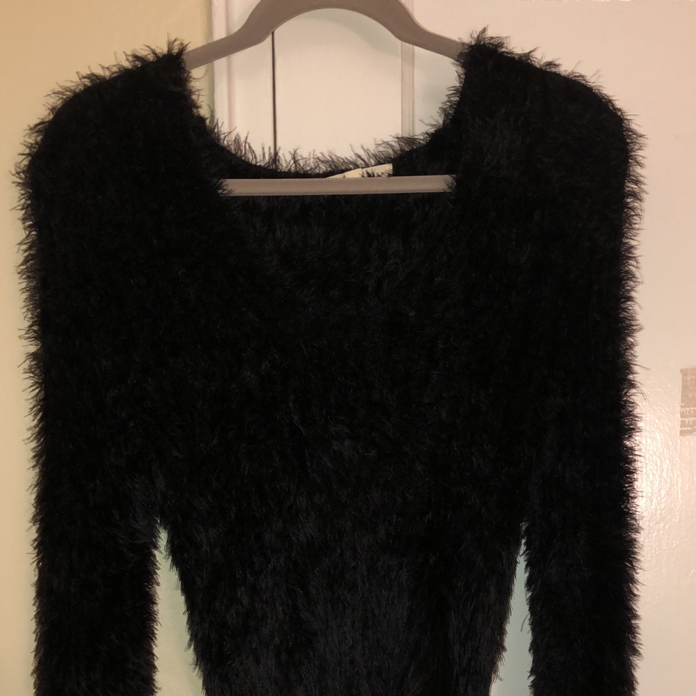 LA Hearts fluffy sweater size small